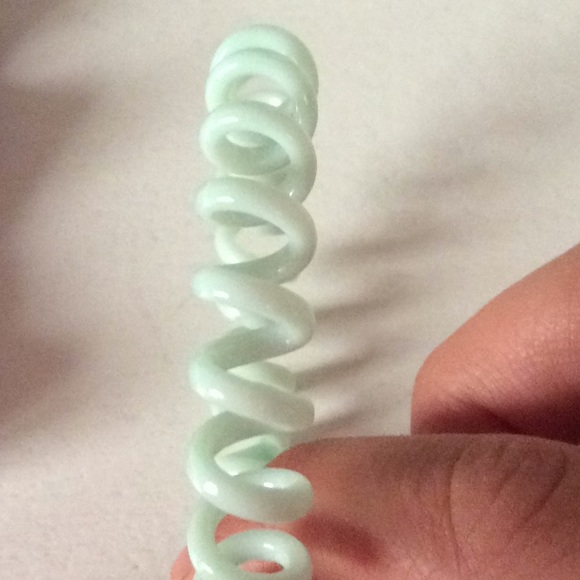 Cute girly scrunchies 💗 - Picture 3 of 6